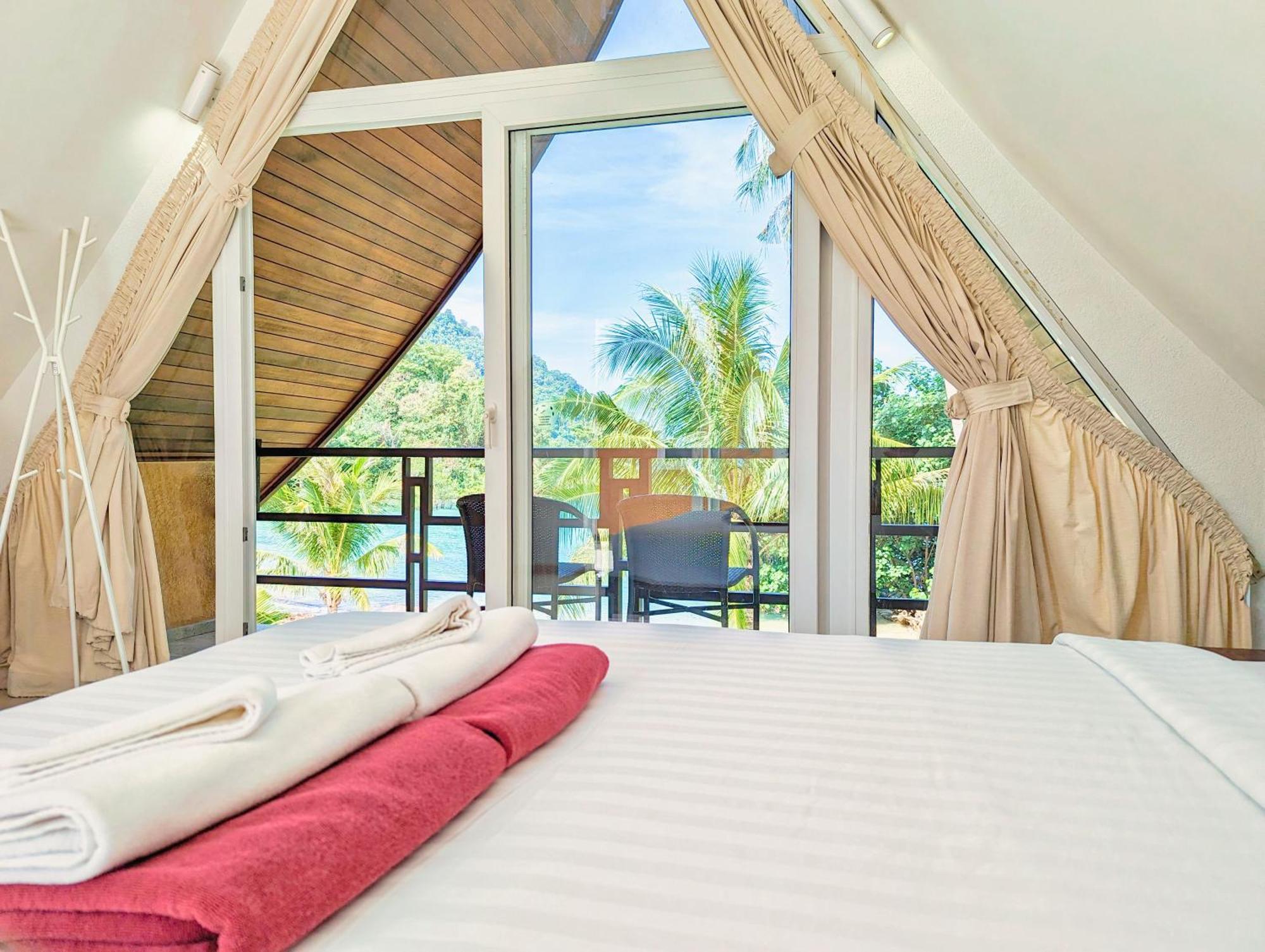 Half Moon Beach Villa - By Kohchangvillas Koh Chang Exterior foto